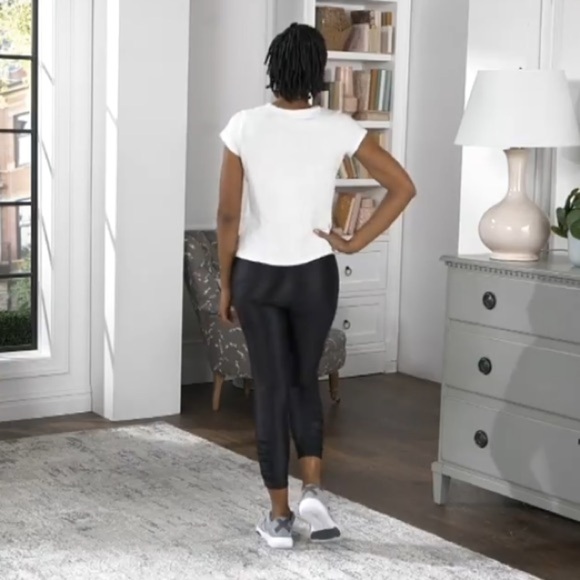 ZUDA Interlock Knit Leggings with Twist Trim Detail Medium - Picture 4 of 12